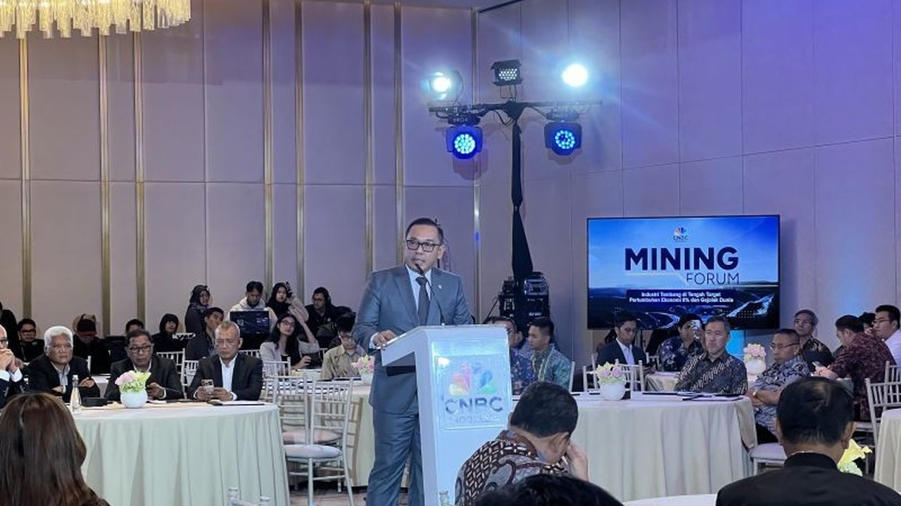 Wamen Investasi ungkap potensi investasi hilirisasi batu bara hingga 2040 mencapai Rp523,67 triliun, menciptakan lapangan kerja dan mendongkrak perekonomian Indonesia.