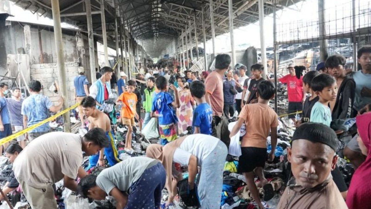Kebakaran di Pasar Poncol, Jakarta Pusat, mendorong Wali Kota Jakpus meminta evaluasi menyeluruh sistem mitigasi kebakaran di pasar tradisional untuk mencegah kejadian serupa.