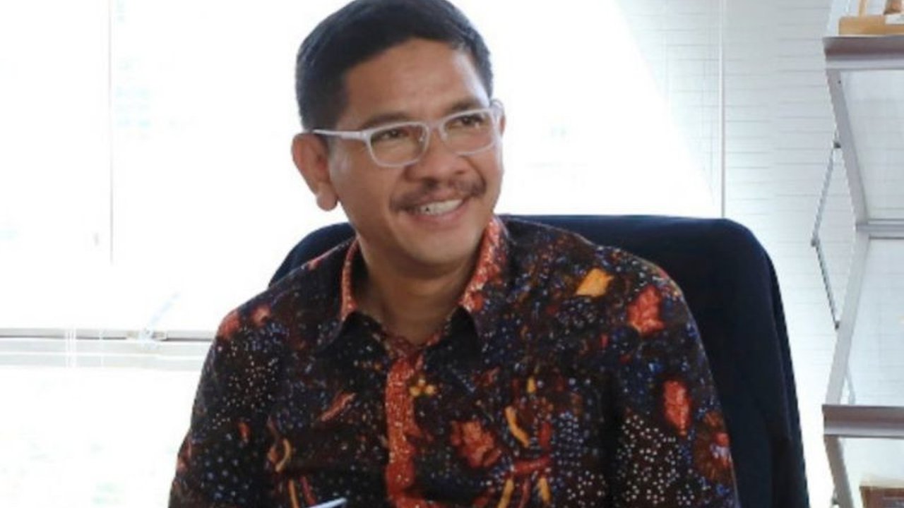 Kementerian Agama (Kemenag) menggelar penulisan Mushaf Nusantara serentak di 30 provinsi, melibatkan kaligraf terbaik untuk memperingati Nuzulul Quran dan melestarikan budaya Indonesia.