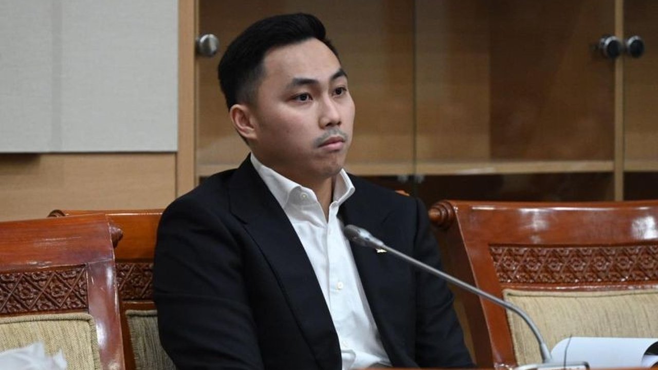 Anggota Komisi III DPR RI soroti pentingnya pemulihan ekonomi korban robot trading Net89, desak solusi cepat dan edukasi publik mencegah kasus serupa terulang.