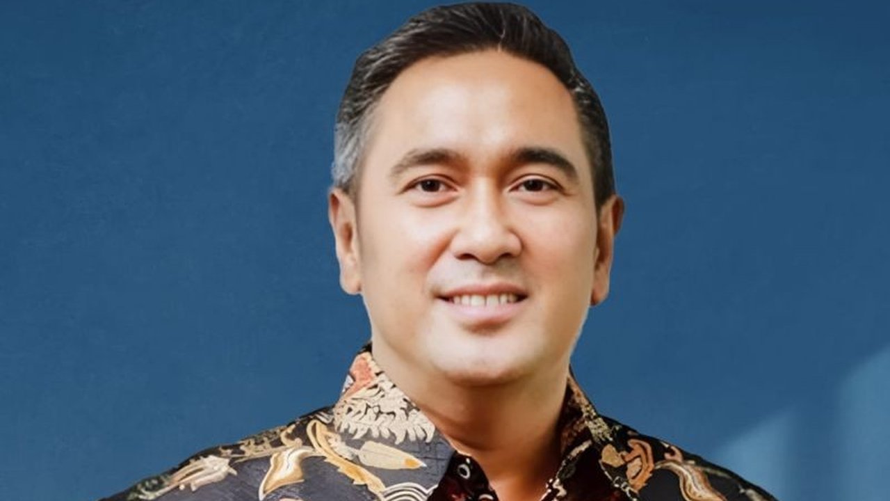Ghimoyo, CEO Jhonlin Group, ditunjuk sebagai Direktur Utama ID FOOD menggantikan Sis Apik Wijayanto, dalam upaya Kementerian BUMN memperkuat Holding BUMN Pangan.