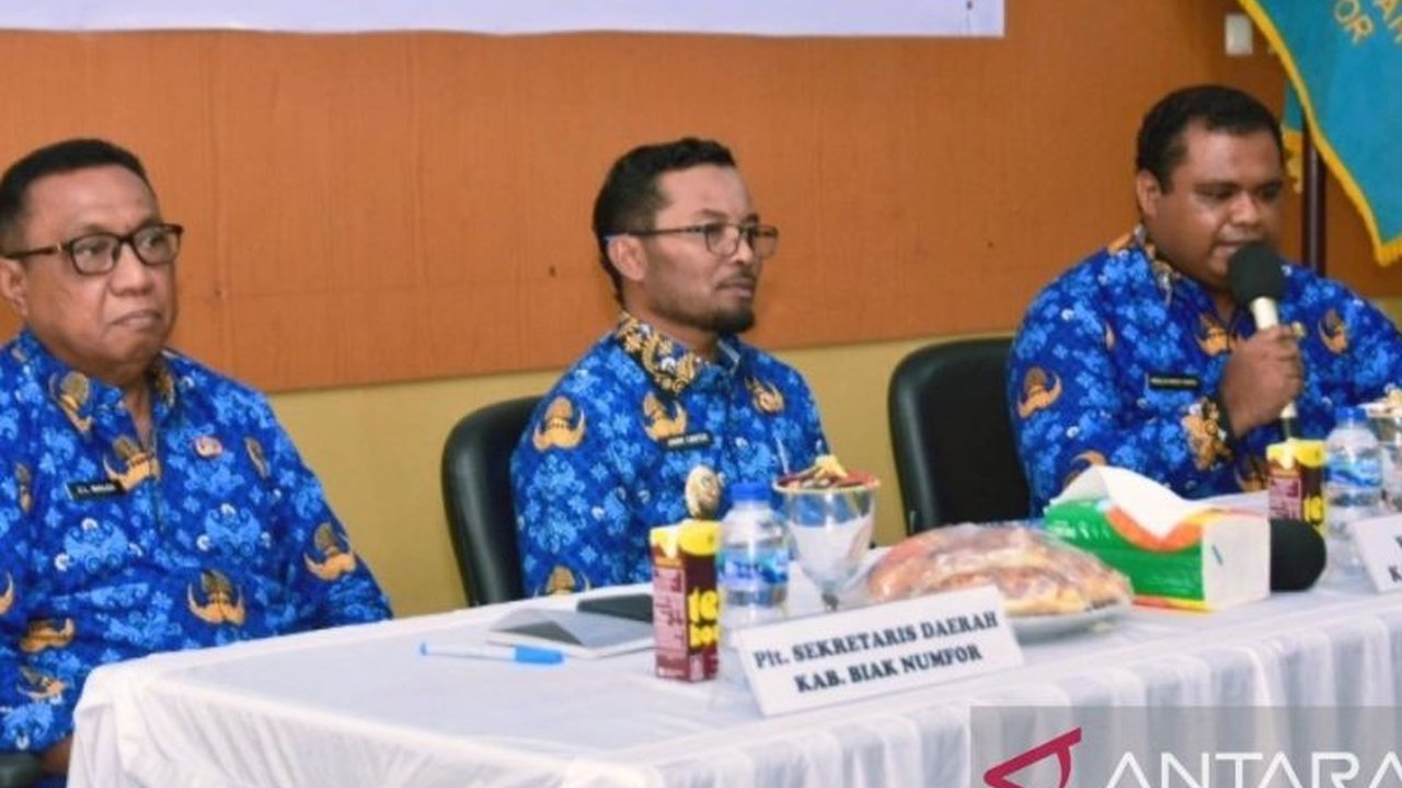 Kabupaten Biak Numfor, Papua, akan menerima tambahan dana otsus sebesar Rp23 miliar pada tahun 2025, peningkatan ini difokuskan untuk sektor pendidikan, kesehatan, dan pemberdayaan ekonomi masyarakat asli Papua.