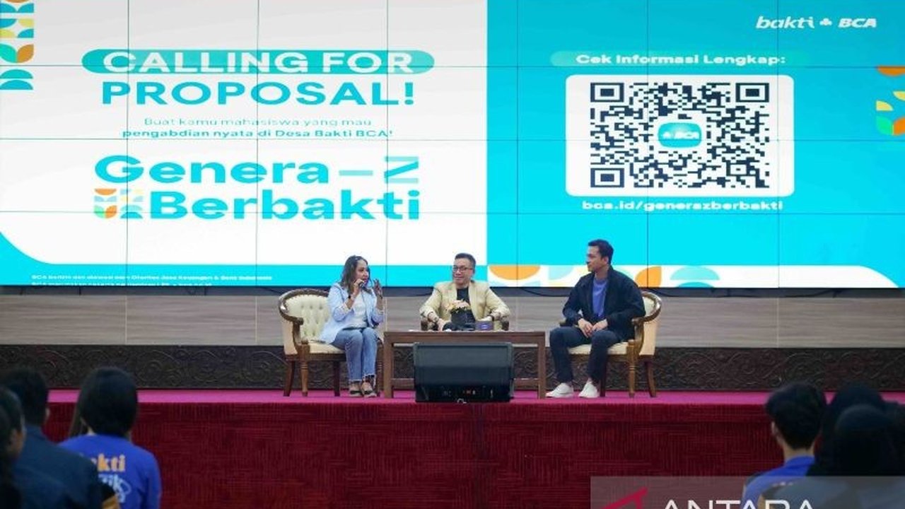 Direktur BCA, Haryanto T. Budiman, menekankan pentingnya kesiapan mahasiswa menghadapi perubahan cepat di era digital dengan membangun integritas, keaslian, dan ketangguhan untuk menjadi pemimpin yang impactful.