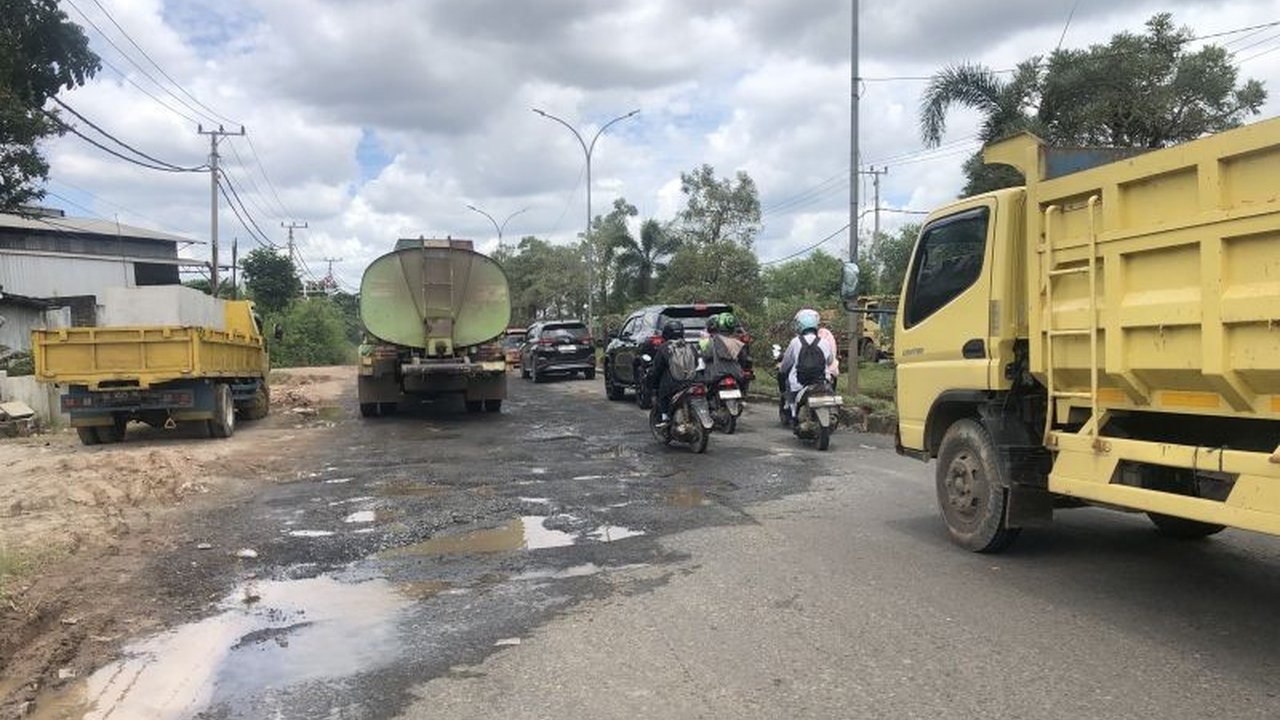 Dinas Perhubungan Sumatera Selatan memberlakukan pembatasan operasional kendaraan besar mulai 24 Maret hingga 8 April 2025 untuk memastikan kelancaran arus mudik Lebaran.