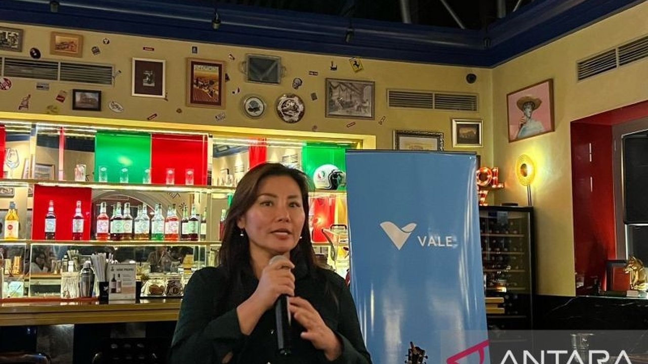 CEO Vale Indonesia, Febriany Eddy, menyatakan investasi perusahaan tetap aman di tengah fluktuasi harga nikel berkat strategi efisiensi dan reputasi yang baik.