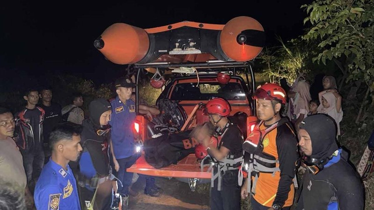 Tim Basarnas Banda Aceh berhasil mengevakuasi dua jenazah balita yang tenggelam di Sungai Sihom Lhok, Aceh Besar; operasi SAR telah ditutup.