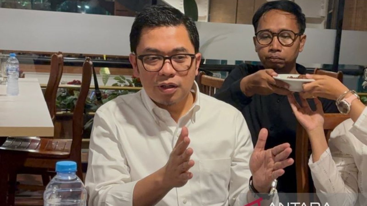 Transjakarta akan menyesuaikan layanan selama Lebaran, libur di hari pertama Idul Fitri untuk ibadah pegawai dan beroperasi normal kembali di hari kedua, dengan penambahan armada di tempat wisata.