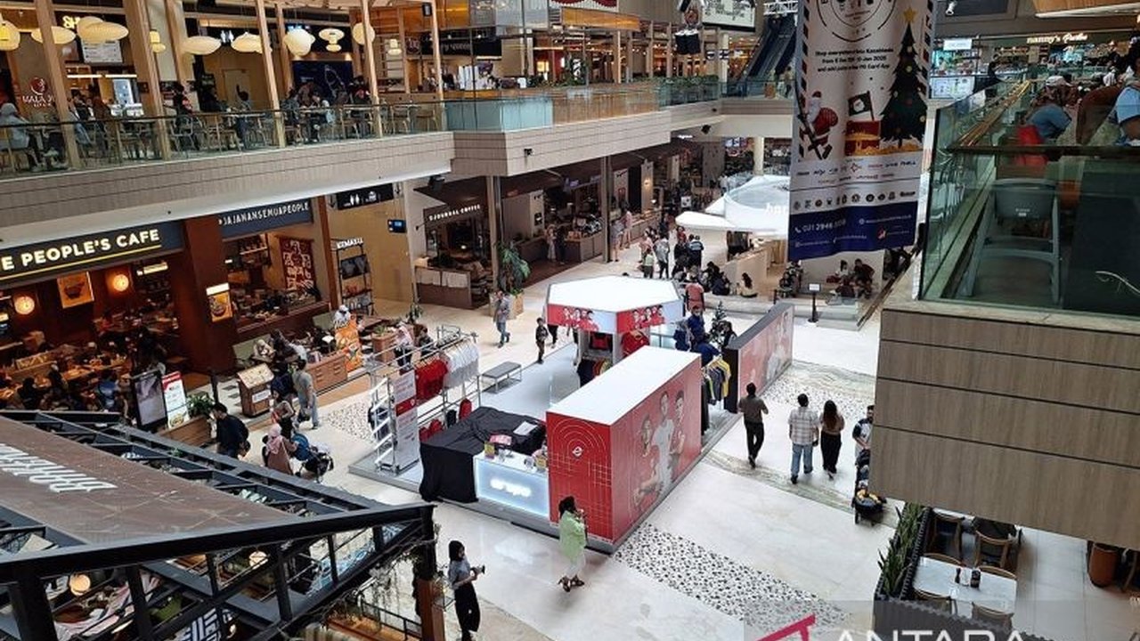 Ekonom LPEM UI dan BCA memprediksi Bank Indonesia akan mempertahankan suku bunga acuan di 5,75 persen pada Maret 2025, meskipun inflasi rendah, untuk menjaga stabilitas nilai tukar rupiah dan pasar keuangan.