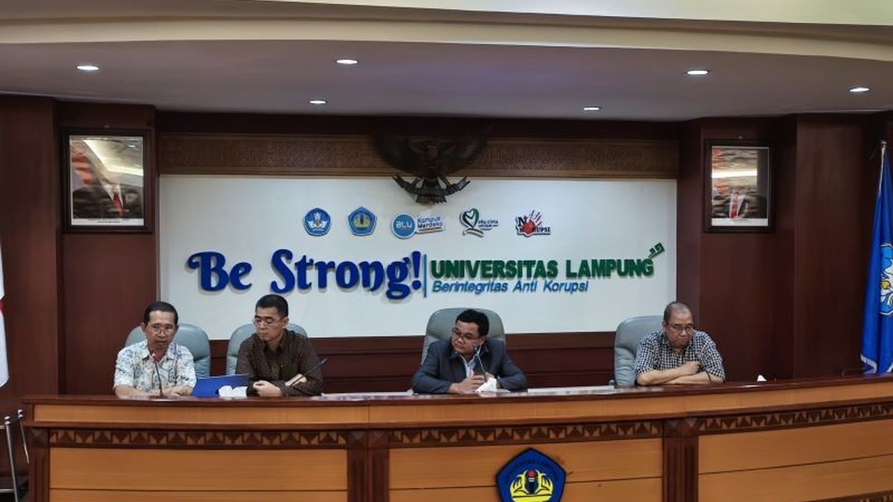Universitas Lampung (Unila) menerima 2.789 mahasiswa baru jalur SNBP 2025, meningkat dari tahun sebelumnya, dengan peminat terbanyak dari Lampung dan diikuti Sumatera Selatan serta Sumatera Utara.