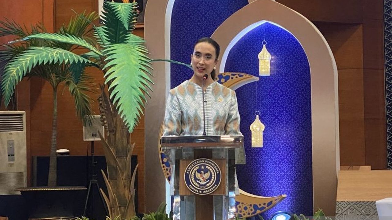 Sektor pariwisata Indonesia menunjukkan pertumbuhan positif signifikan dengan kunjungan wisatawan mancanegara mencapai 1 juta di Januari 2025, mendorong optimisme pemerintah dalam mencapai target.