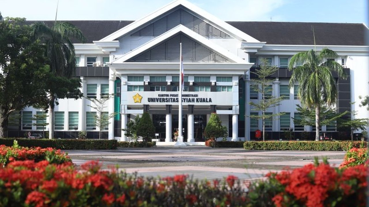 Sebanyak 2.930 peserta dinyatakan lolos SNBP Universitas Syiah Kuala (USK) dari total 16.296 pendaftar; Rektor USK sampaikan pesan bagi yang lolos dan belum lolos.