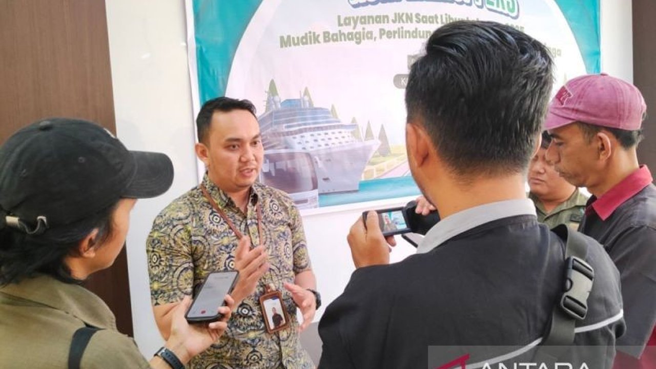 BPJS Kesehatan Cabang Curup memastikan pelayanan administrasi dan kesehatan tetap beroperasi selama libur Lebaran 2025, melayani peserta JKN di empat kabupaten di Bengkulu melalui layanan tatap muka dan digital.