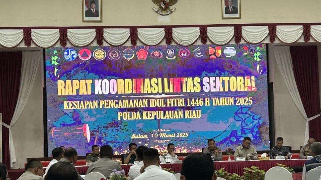 Gubernur dan Kapolda Kepri gelar rapat koordinasi lintas sektoral, pastikan kesiapan pengamanan Lebaran 2025 dengan fokus antisipasi lonjakan penumpang dan cuaca ekstrem.
