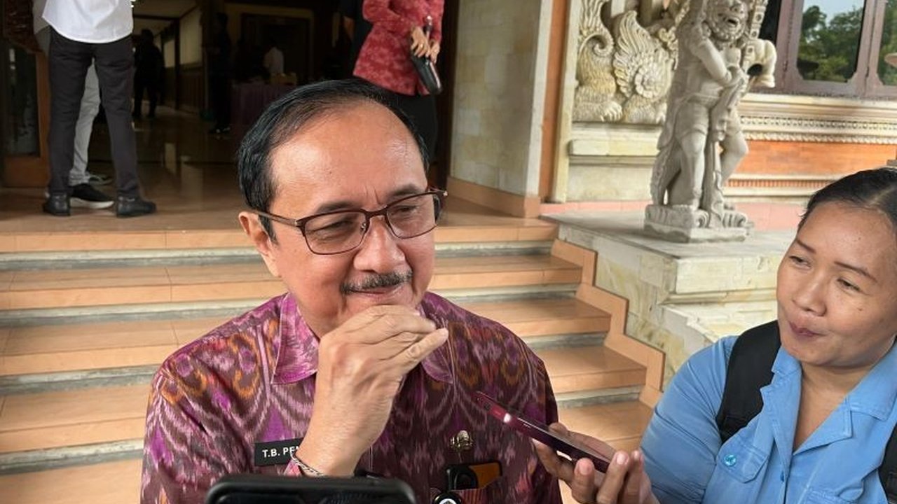 Pembukaan Tol Probowangi diprediksi akan mendongkrak kunjungan wisatawan domestik ke Bali selama libur Lebaran 2025, sementara kunjungan wisatawan mancanegara diprediksi tetap stabil.