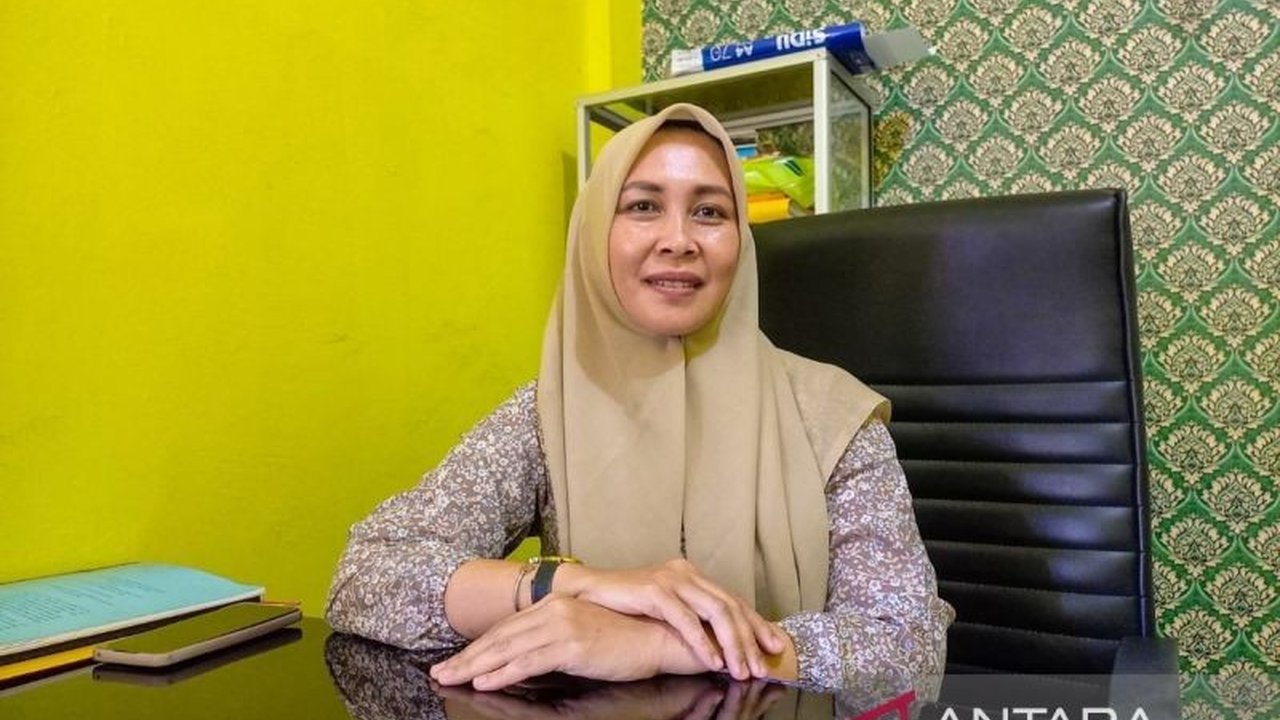 UPTD PPA Natuna melakukan pemantauan berkala terhadap korban kekerasan seksual selama setahun untuk memastikan pemulihan dan mencegah trauma berkelanjutan, melibatkan keluarga dan lingkungan korban dalam prosesnya.