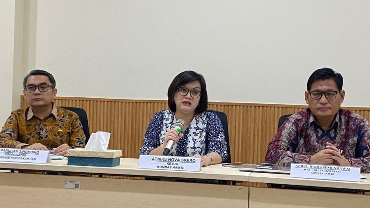 Komnas HAM meminta perpanjangan pembahasan RUU TNI untuk mengakomodasi aspirasi publik dan mencegah dampak negatif revisi UU tersebut terhadap HAM, supremasi sipil, dan demokrasi.