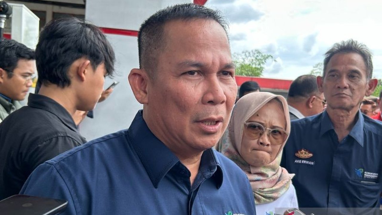 Kementerian Perdagangan menemukan 106 pelaku usaha melanggar aturan kemasan Minyakita dan memberikan sanksi tegas berupa penarikan produk, peringatan, hingga proses hukum.