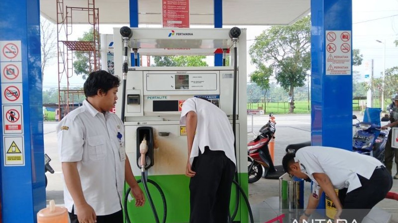 UPT Metrologi Legal Kabupaten Temanggung melakukan tera ulang di sejumlah SPBU untuk memastikan keakuratan takaran bahan bakar dan melindungi konsumen dari potensi kecurangan.