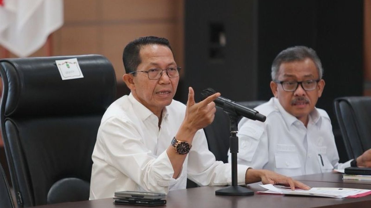 Pemkot Batam memastikan insentif untuk RT, RW, LPM, tokoh agama, dan THR ASN serta pegawai non-ASN akan dibayarkan sebelum Lebaran 2025.