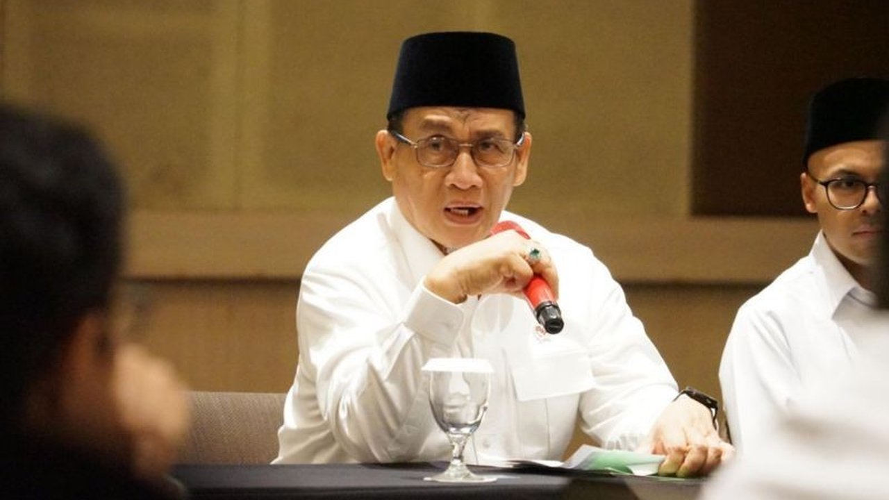 Wamenag tegaskan Sekolah Rakyat merupakan program baru, bukan revitalisasi pesantren atau madrasah, untuk pemerataan pendidikan bagi masyarakat miskin.