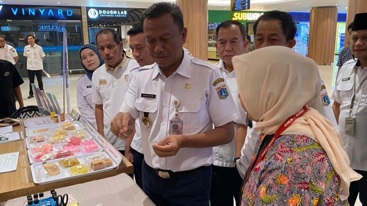 Pemerintah Kota Jakarta Selatan dan BBPOM DKI Jakarta melakukan pengawasan ketat terhadap keamanan pangan di Pondok Indah Mall 3 untuk memastikan keamanan produk makanan selama Ramadhan dan menjelang Idul Fitri.