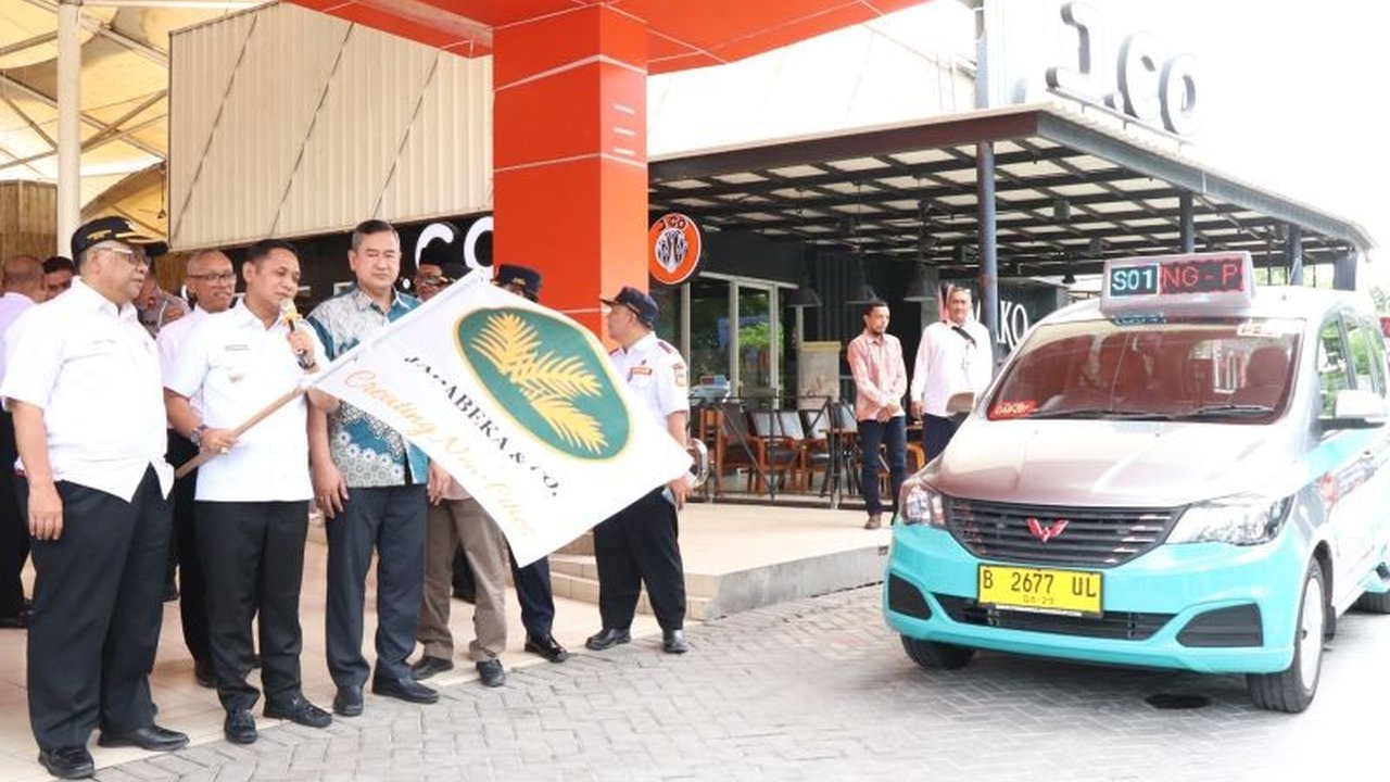 Sistem transportasi modern Swatantra S01 resmi diluncurkan di Kabupaten Bekasi, menawarkan aksesibilitas yang lebih baik dan solusi ramah lingkungan untuk mengurangi kemacetan.
