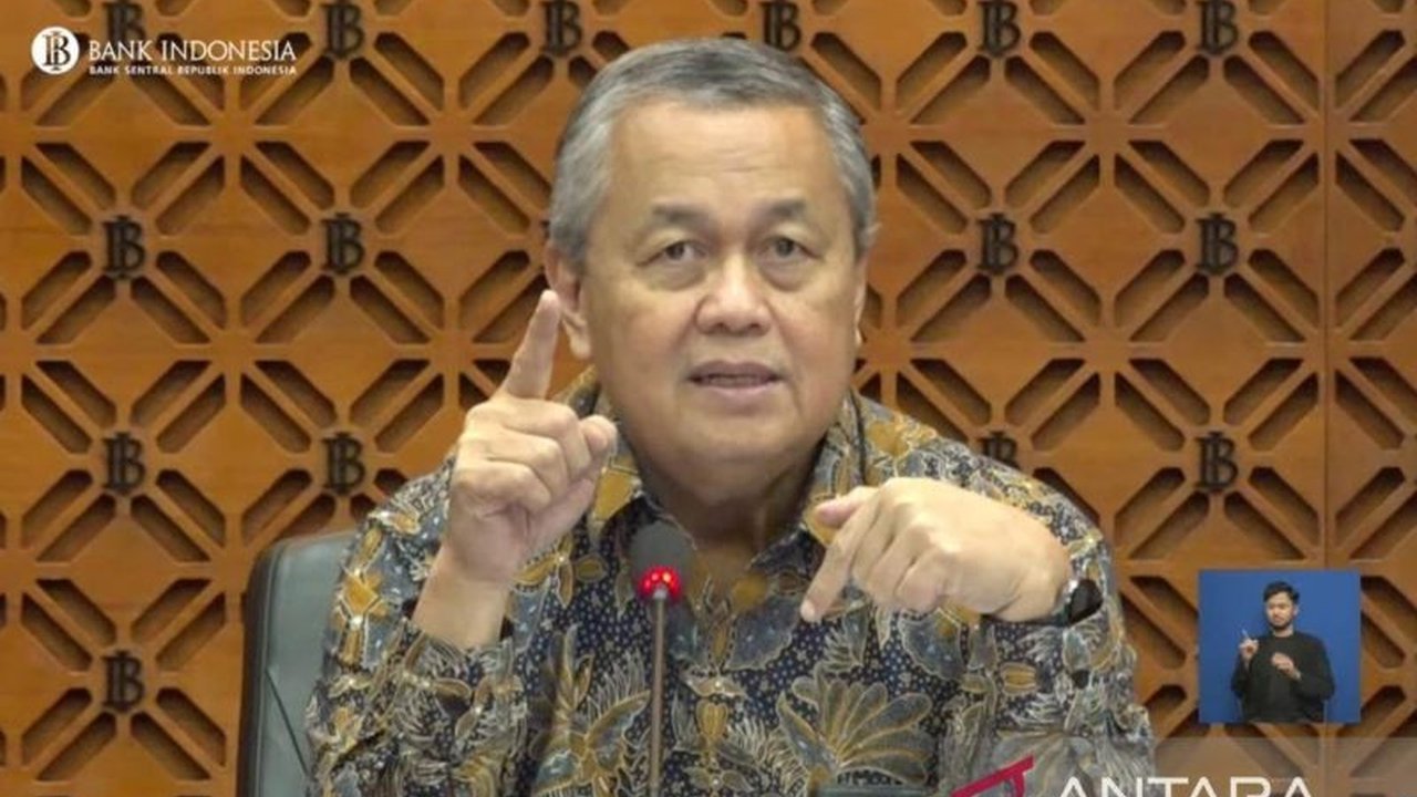 Gubernur BI, Perry Warjiyo, optimis ekonomi Indonesia tetap tumbuh baik di kisaran 4,7-5,5 persen pada 2025, meskipun dihadapkan pada ketidakpastian global.