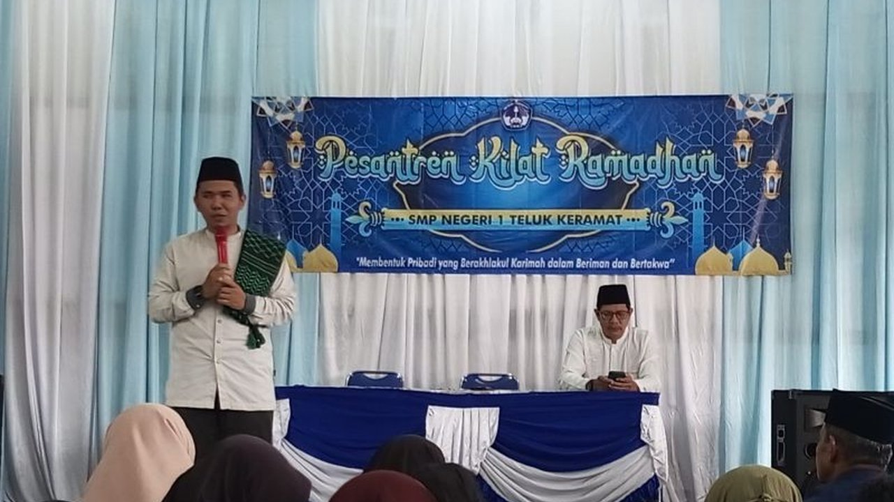 Ketua MUI Sambas mengapresiasi pesantren kilat Ramadhan sebagai wadah positif bagi siswa untuk meningkatkan ilmu agama dan membentuk karakter positif.