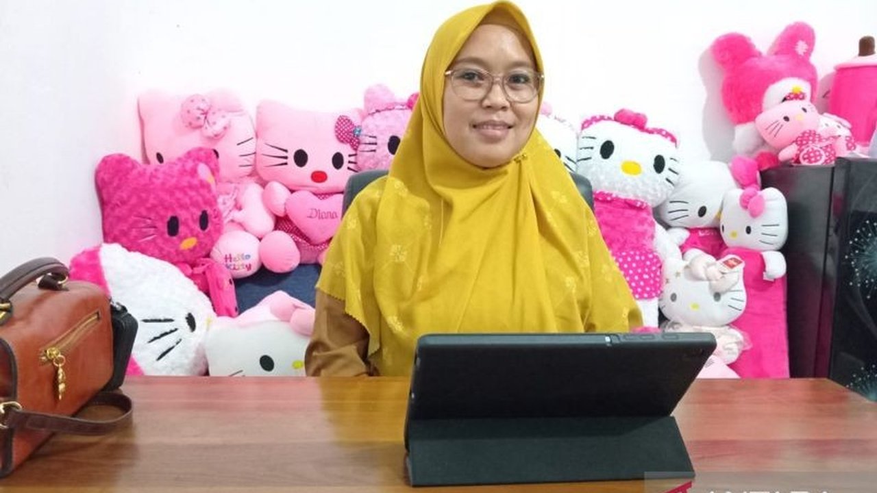 Kota Baubau, Sulawesi Tenggara, memiliki lima destinasi wisata andalan yang dipadati pengunjung saat liburan, terutama Lebaran, seperti Benteng Keraton Buton dan Batu Sori.