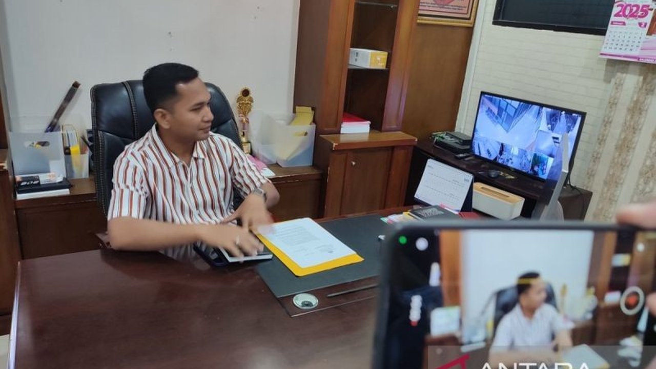 Polresta Bengkulu menangkap HT (29) yang memperkosa adik kandungnya; pelaku terancam hukuman 12 tahun penjara.