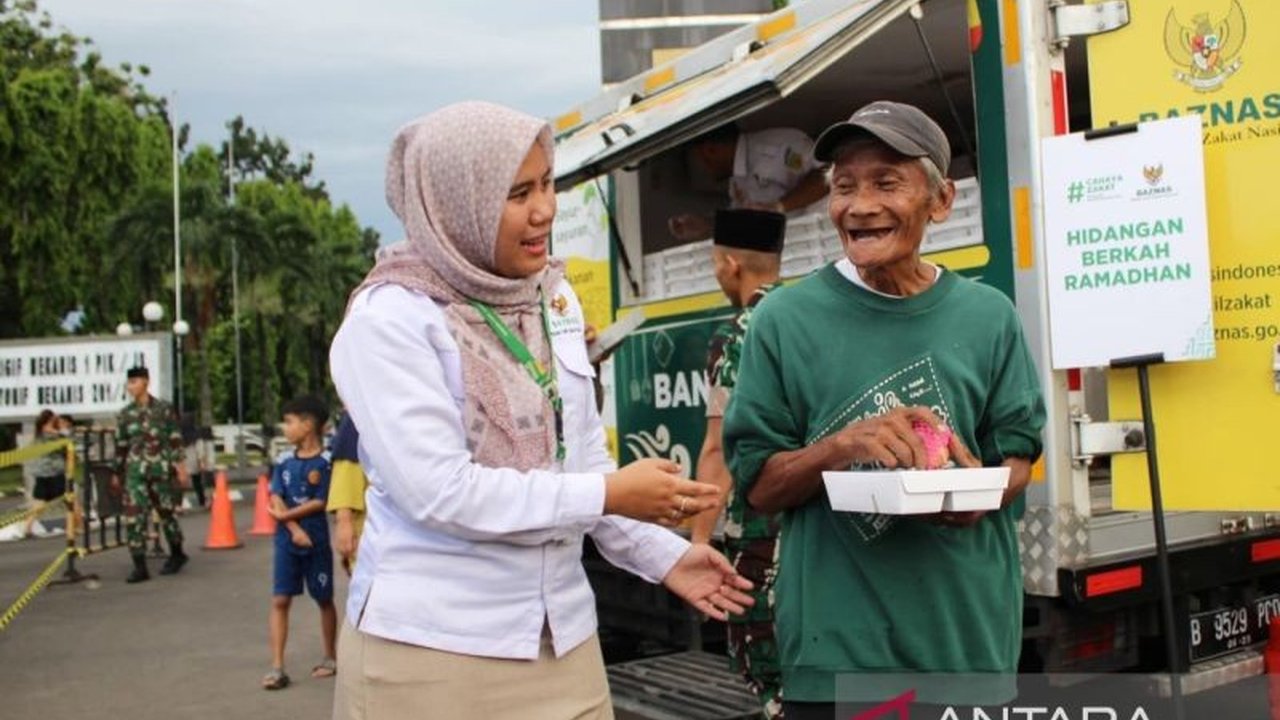 Baznas RI dan Yonif 201/Jaya Yudha berkolaborasi membagikan 3.000 paket buka puasa untuk masyarakat kurang mampu di Jakarta Timur selama empat hari, mulai 16 hingga 19 Maret 2025, dengan fokus pada pengemudi ojek daring dan pekerja rentan.