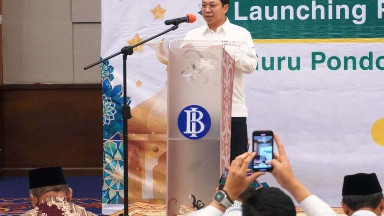 Bank Indonesia Kaltim gandeng Baznas Kaltim kampanyekan donasi non-tunai lewat QRIS untuk memakmurkan pondok pesantren dan guru-gurunya, memanfaatkan pesatnya pertumbuhan transaksi digital di Kalimantan Timur.