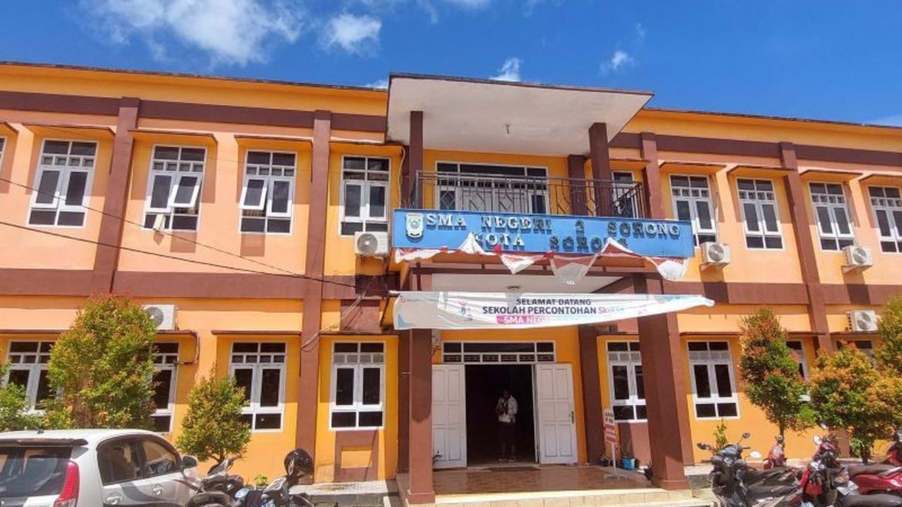 SMA Negeri 2 Sorong Bebaskan Biaya Ujian Akhir, Ringankan Beban 338 Siswa