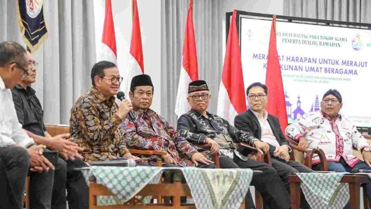 Gubernur DKI Jakarta, Pramono Anung, tegaskan komitmennya dalam menjaga toleransi dan kebersamaan antarumat beragama di Jakarta melalui berbagai aksi nyata.