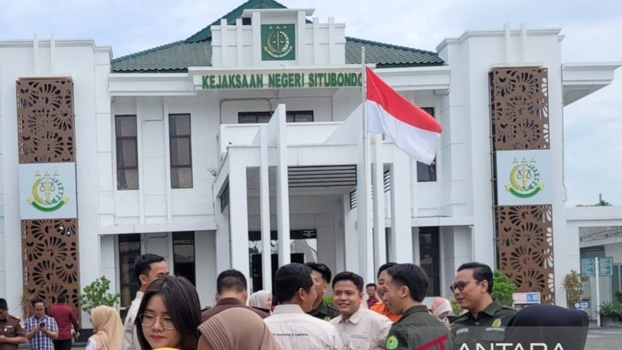Kejaksaan Negeri Situbondo melakukan penyidikan dugaan penyalahgunaan penyaluran kredit UMKM di Bank BUMN periode 2023-2024, dengan potensi kerugian keuangan negara.
