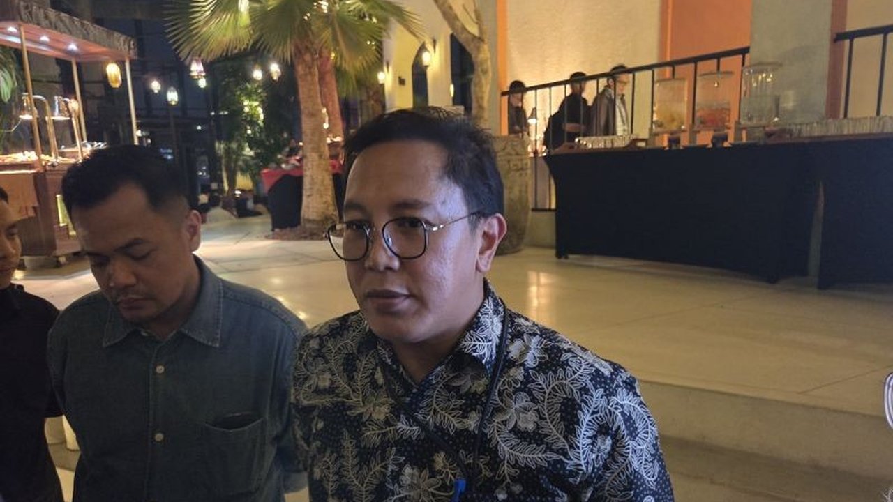 PT Jalin Pembayaran Nusantara (Jalin) mencatat pertumbuhan transaksi QRIS yang signifikan sebesar 172 persen di tahun 2024, didorong oleh inovasi QRIS TAP dan potensi ekspansi lintas negara.