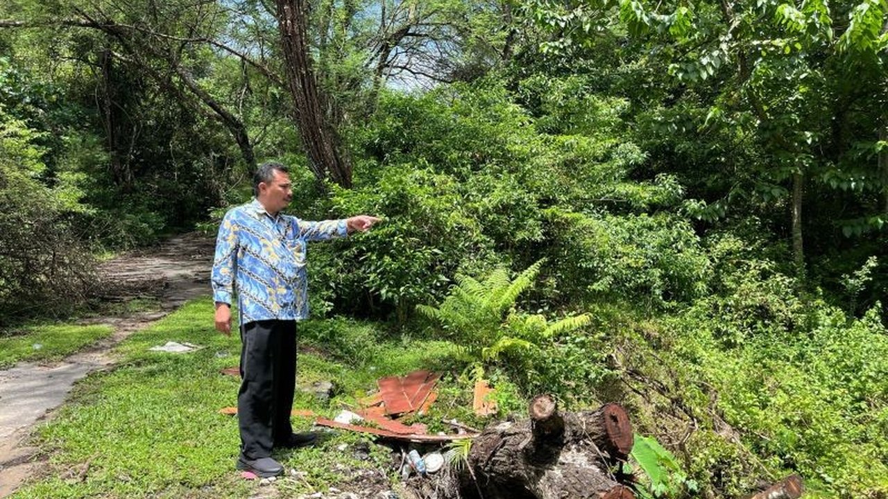 Ombudsman RI Gorontalo turun langsung meninjau lokasi banjir bandang di Talumolo dan menemukan kerusakan check dam sebagai penyebab utama bencana yang merendam ratusan rumah warga.