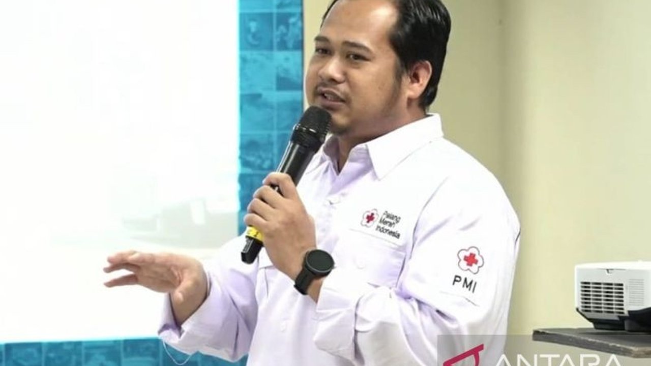 Palang Merah Indonesia (PMI) memainkan peran krusial dalam membangun ketangguhan bencana lewat penguatan klaster logistik, khususnya di daerah-daerah rawan bencana di Indonesia.
