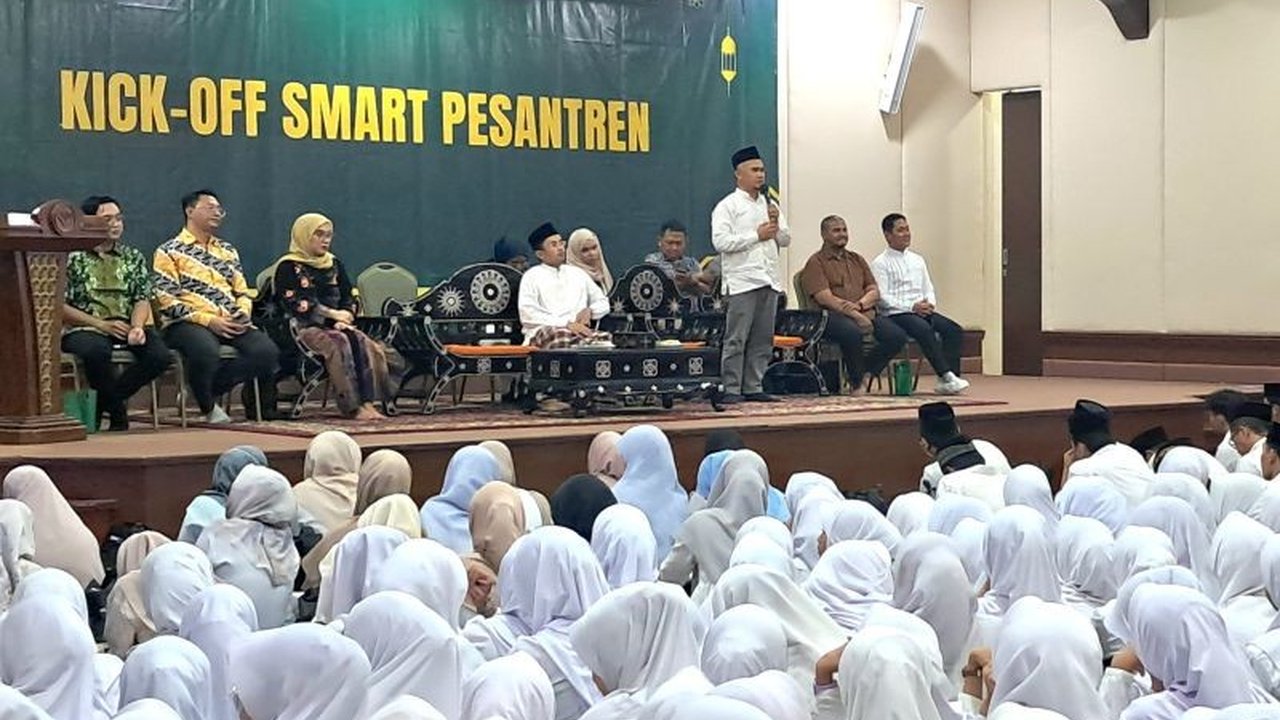 Kemenko PMK Dorong Digitalisasi Pesantren melalui Program Smart Pesantren