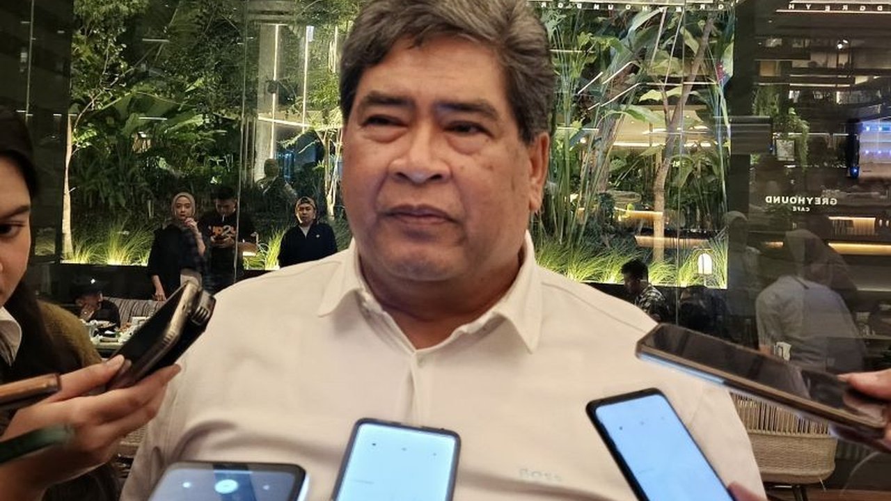 Wakil Presiden Direktur TMMIN Bob Azam menyarankan Indonesia memanfaatkan kebijakan tarif resiprokal AS dengan memperkuat kerja sama negara selatan, khususnya dalam pertukaran bahan bakar etanol dan biosolar untuk menguatkan industri otomotif dan ketahana