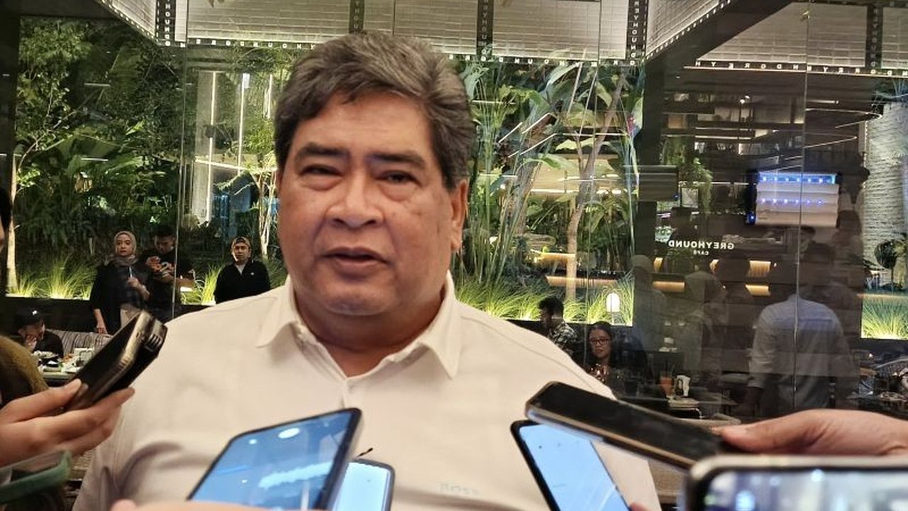 Toyota Motor Manufacturing Indonesia (TMMIN) meminta pemerintah memberikan sinyal positif untuk meningkatkan daya beli dan memperkuat IHSG yang tengah tertekan.