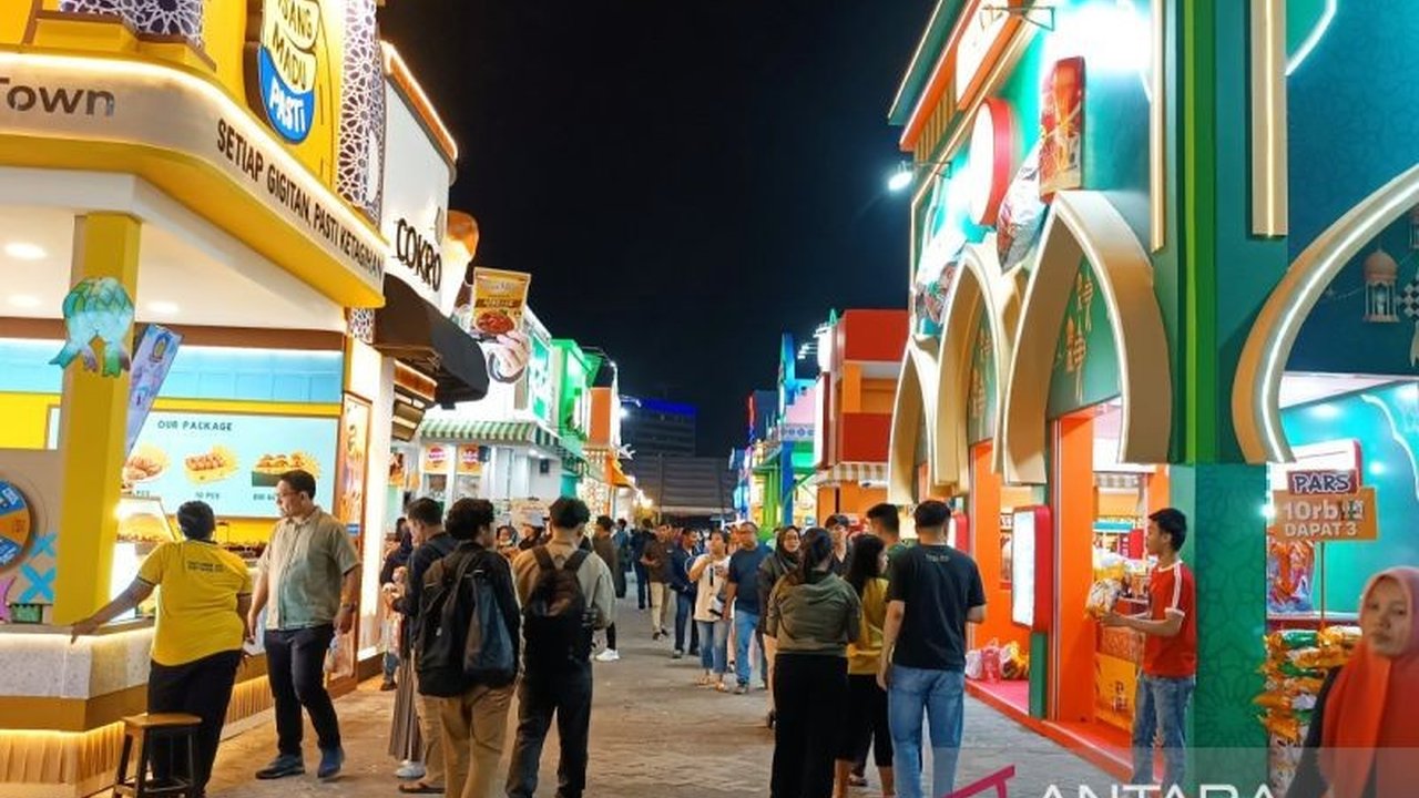 Jakarta Lebaran Fair (JLF) 2025 di JIEXPO Kemayoran hadir dengan beragam produk kebutuhan Lebaran dan target pengunjung 500 ribu orang.