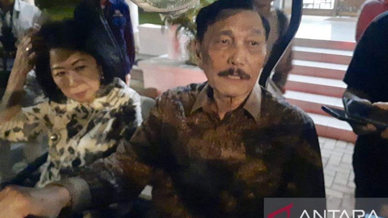 Menyusul penurunan drastis IHSG, Presiden Jokowi dikabarkan akan segera bertemu dengan para investor untuk membahas langkah-langkah stabilisasi pasar saham.