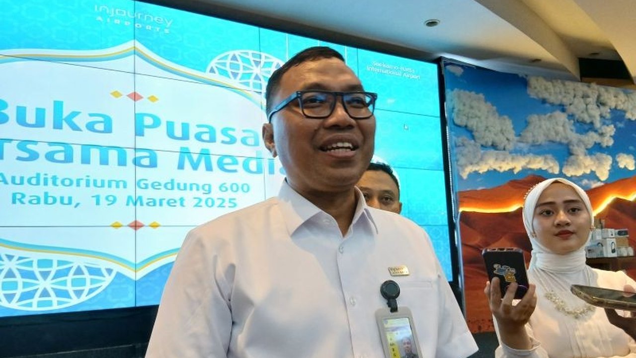 Bandara Soekarno-Hatta bersiap menghadapi lonjakan penumpang Lebaran 2025 dengan mengerahkan 7.500 personel dan meningkatkan fasilitas untuk memastikan kelancaran penerbangan.