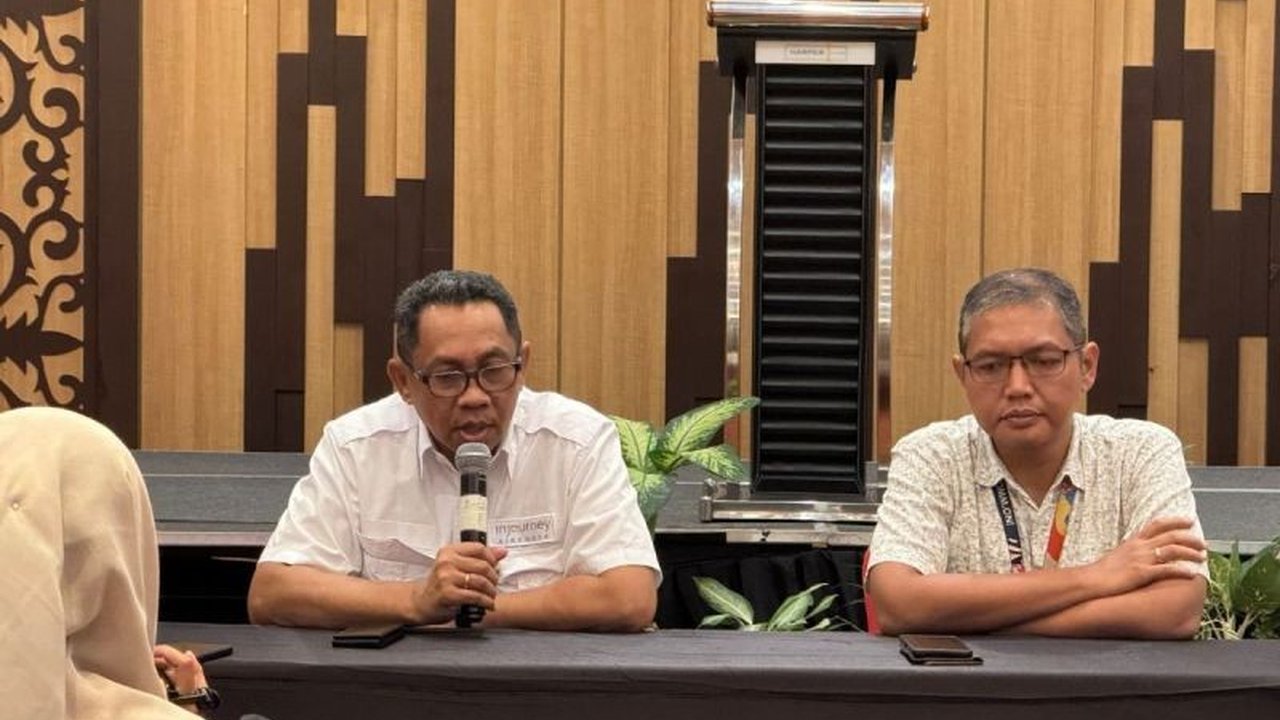 Bandara Sultan Hasanuddin Makassar dirikan posko terpadu untuk kelancaran arus mudik dan balik Lebaran 2025, dengan prediksi lonjakan penumpang hingga 660.000 orang.