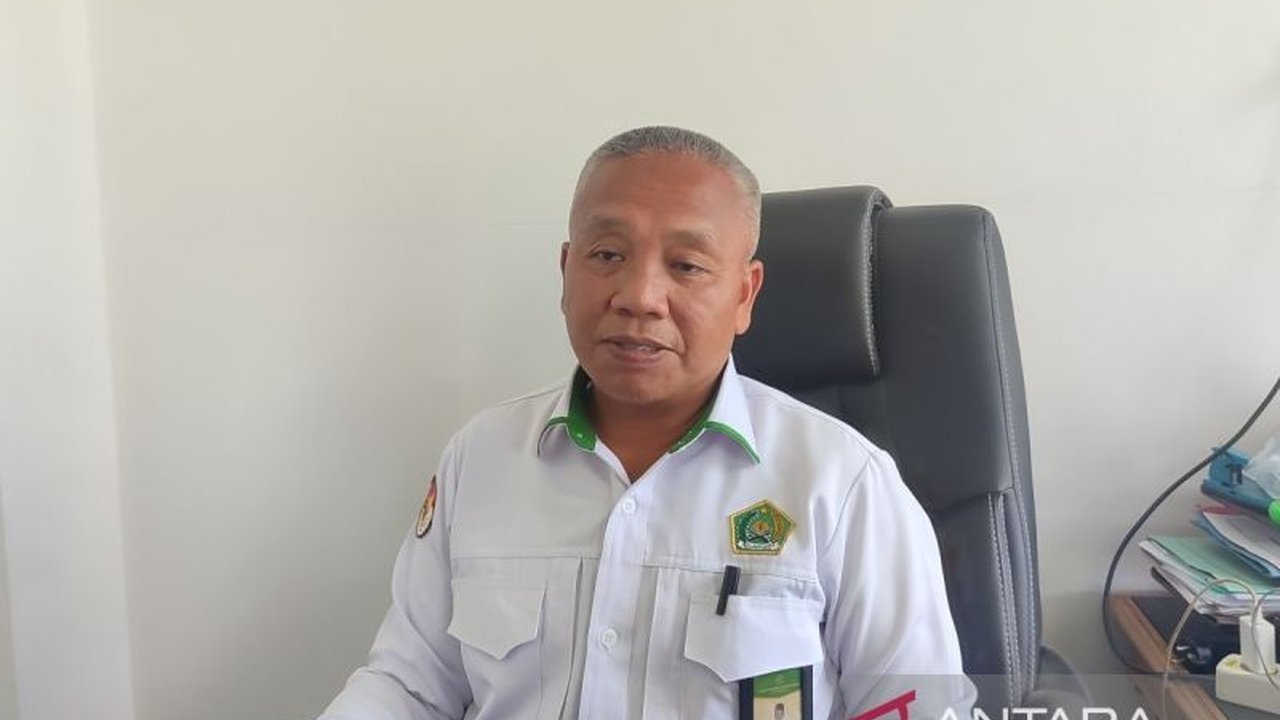 Sebanyak 60 calon haji di Kota Bengkulu menunda keberangkatan karena belum melunasi Bipih hingga batas waktu, Kemenag membuka pelunasan tahap kedua untuk memenuhi kuota.