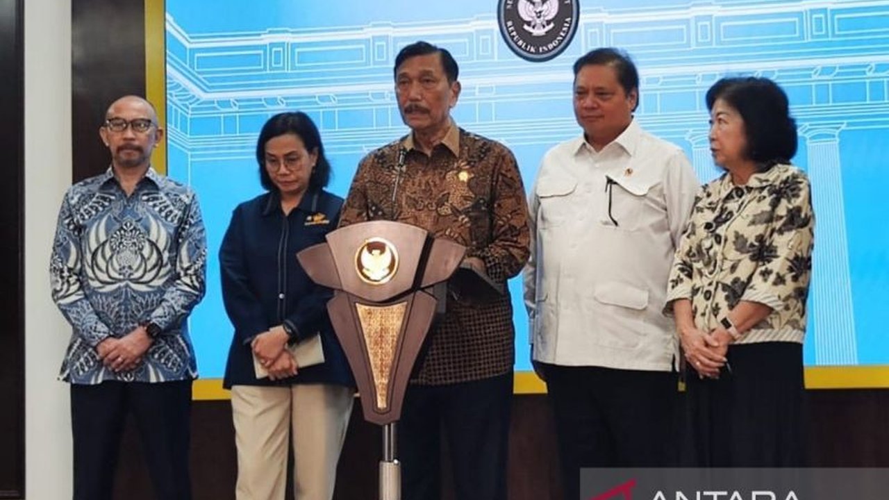 Ketua DEN, Luhut Binsar Pandjaitan, melaporkan dampak signifikan Program Makan Bergizi Gratis (MBG) dalam mengurangi kemiskinan dan meningkatkan perekonomian Indonesia, berdasarkan kajian dari Prof. Arief Anshory Yusuf.