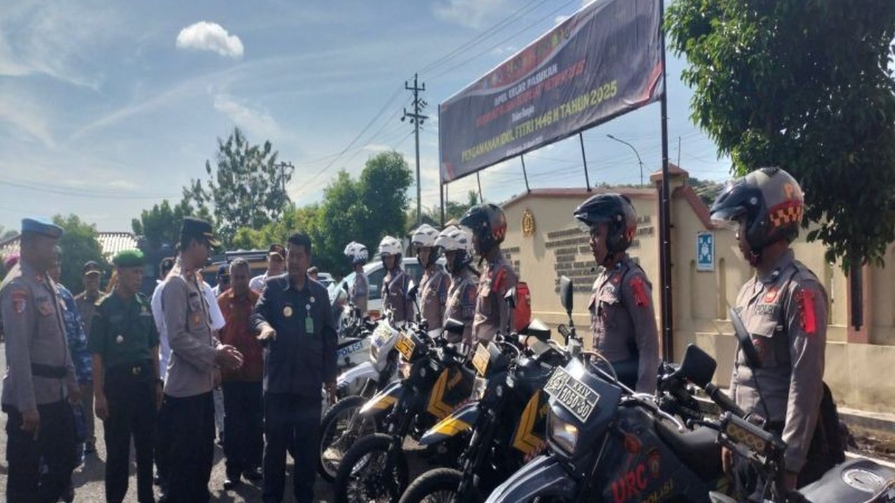 Polres Kulon Progo dirikan dua pos pengamanan dan satu pos pelayanan selama Operasi Ketupat 2025 untuk mengamankan arus mudik Lebaran dan memberikan rasa aman dan nyaman bagi pemudik.
