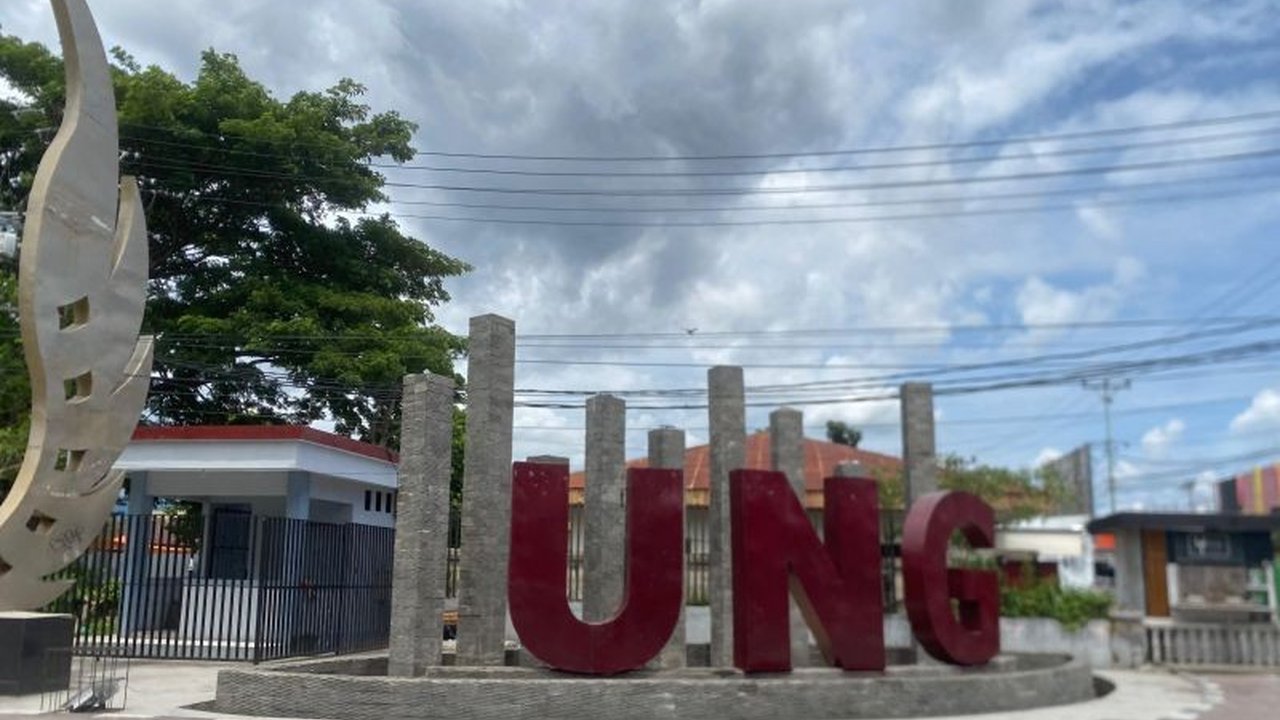 Sebanyak 1.993 calon mahasiswa berhasil lolos Seleksi Nasional Berdasarkan Prestasi (SNBP) Universitas Negeri Gorontalo (UNG) 2025, sebuah prestasi membanggakan yang diraih melalui seleksi ketat berdasarkan nilai rapor dan prestasi.