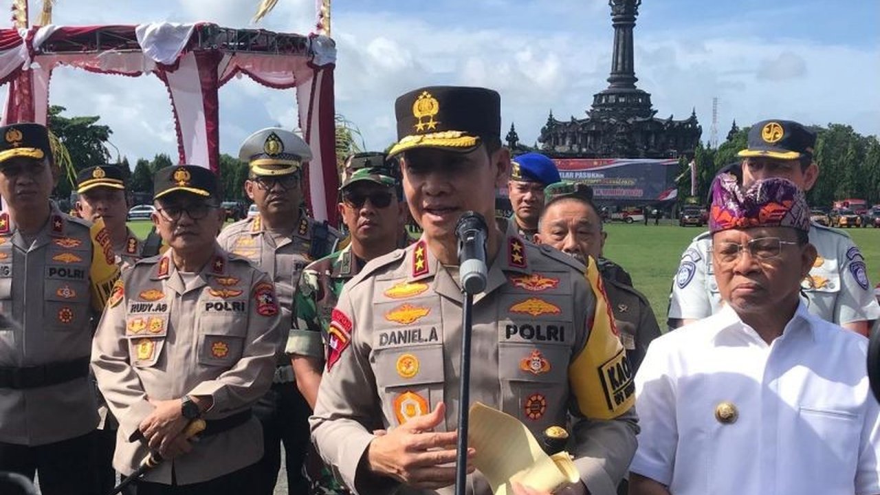 Polda Bali menyediakan 1.465 kuota mudik gratis ke Surabaya dan Jember pada 25 Maret 2025 menggunakan 31 bus, bertujuan mengurangi kemacetan dan membantu ekonomi pemudik.